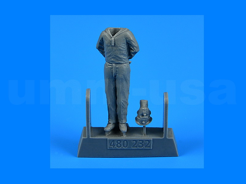 AB480232 Kriegsmarine WWII Ceremony - Sailor for U-Boat Type VIIC 1/48